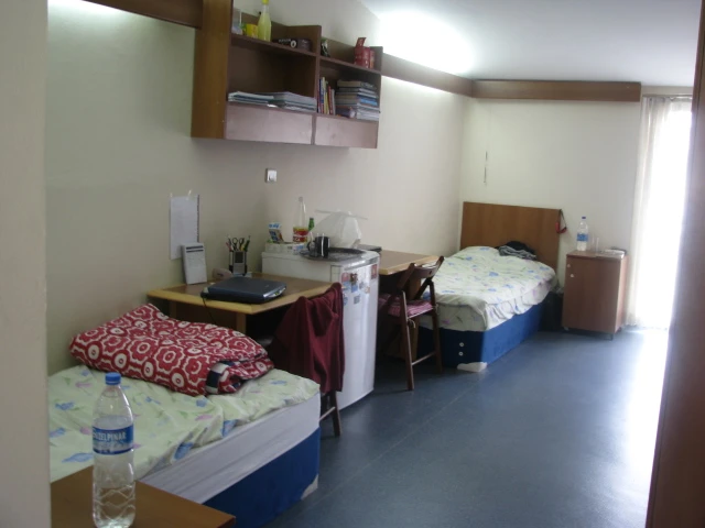 istanbul-kiz-liseliler-kiz-yurdu-2