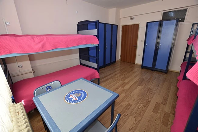 kyk-findikzade-yurdu-kiz