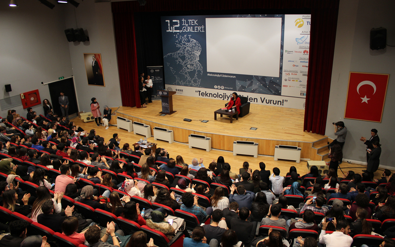 Geçtiğimiz yıl yapılan 12.İLTEK Günlerinden bir kare