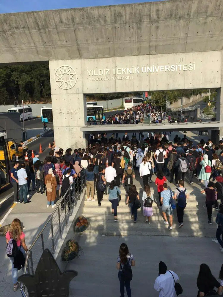 Davutpaşa Kampüs Girişi