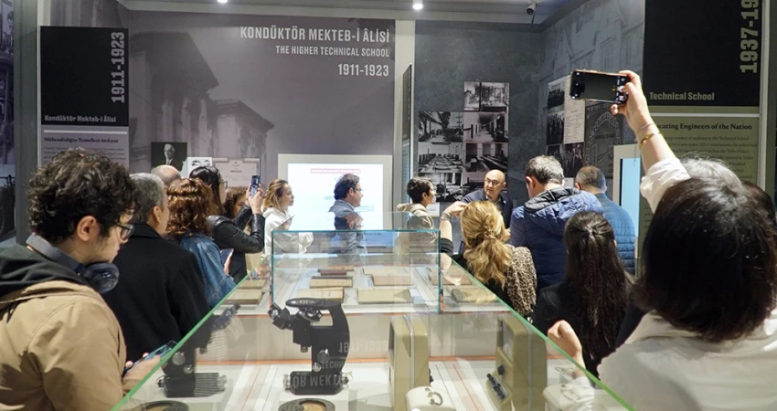 ec111d5e-95dc-46c1-af84-9901cdb74bdf_1_201_a