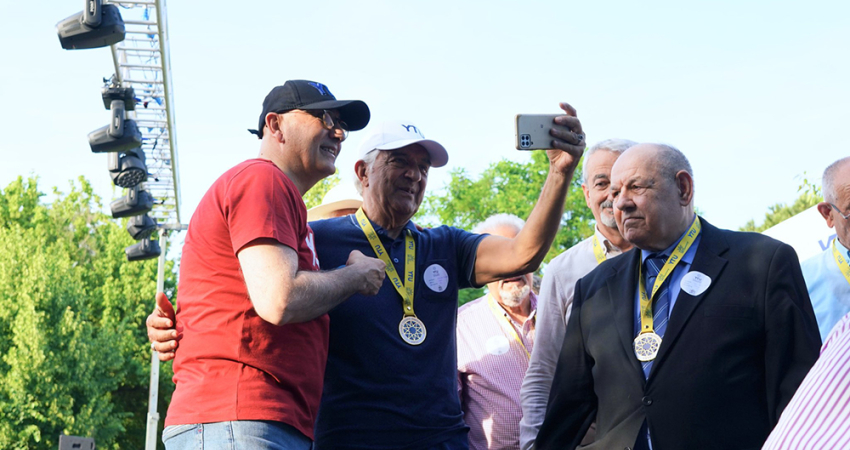 5_5_6gpgouvixsaa7xee-1