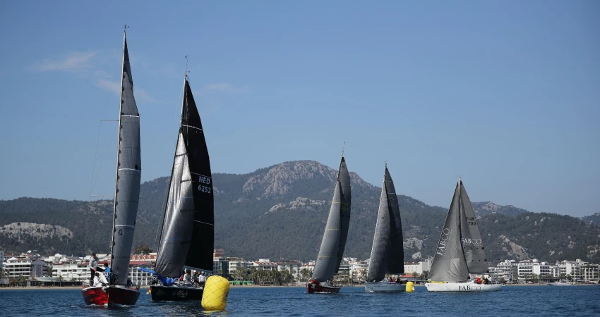 f7b743ac-0479-4ac5-9096-3b6b94c1e892