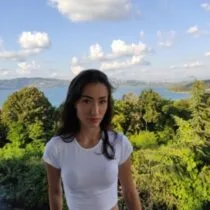 Zeynep Çetin kullanıcısının profil fotoğrafı